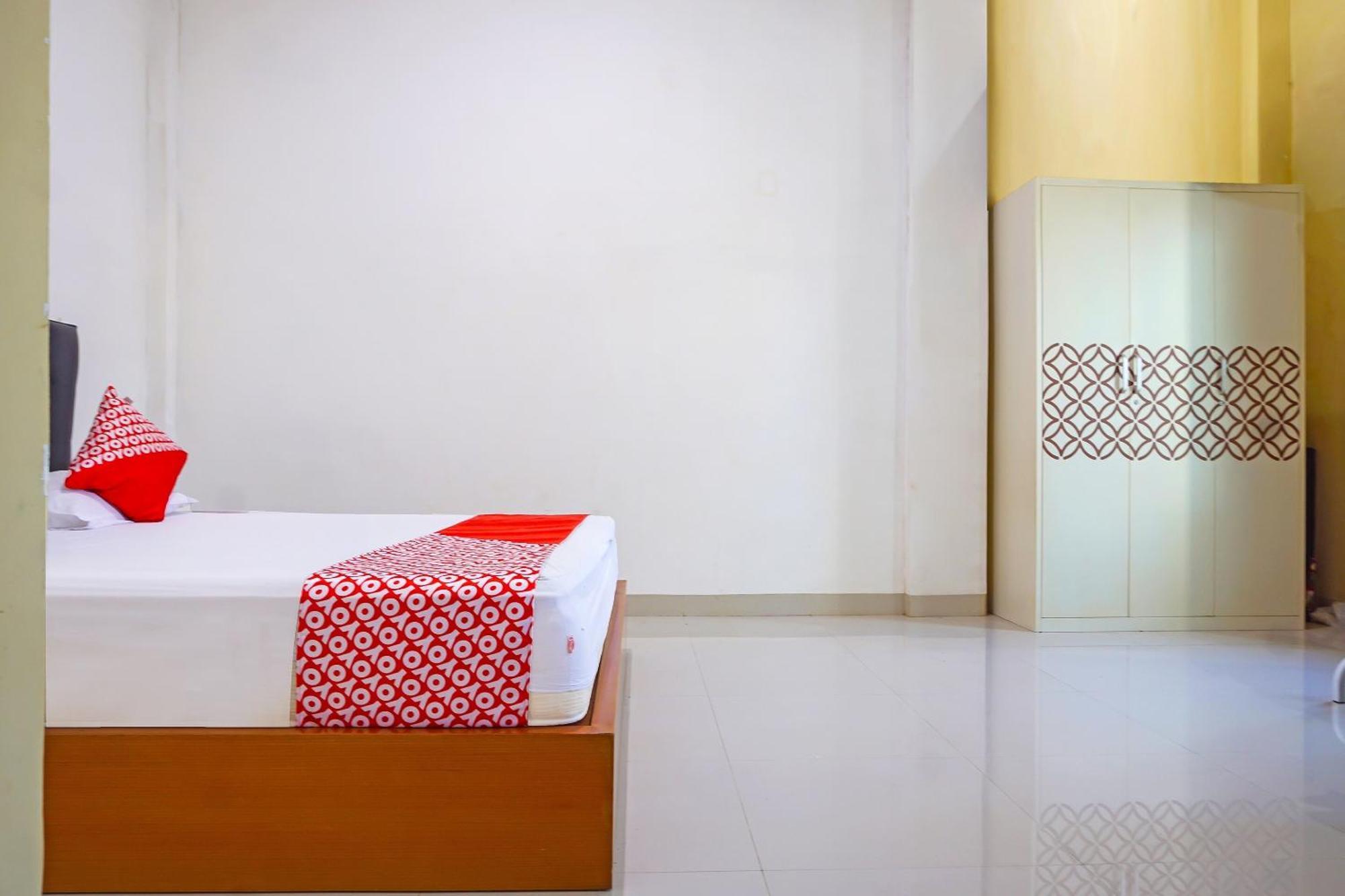 Oyo 91668 Anitha Syariah Hotel Makassar