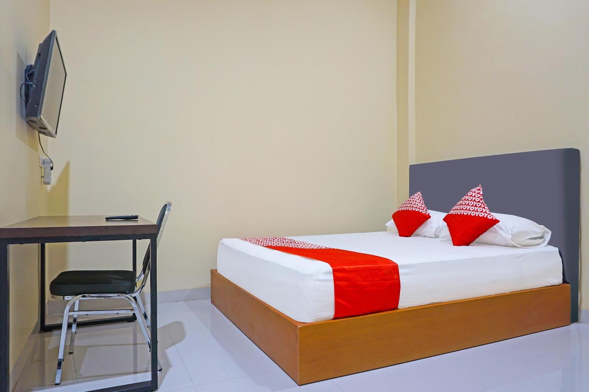Oyo 91668 Anitha Syariah Hotel 2*